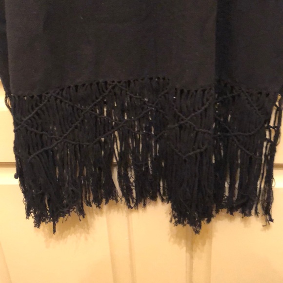 Cute black dress - Picture 4 of 5